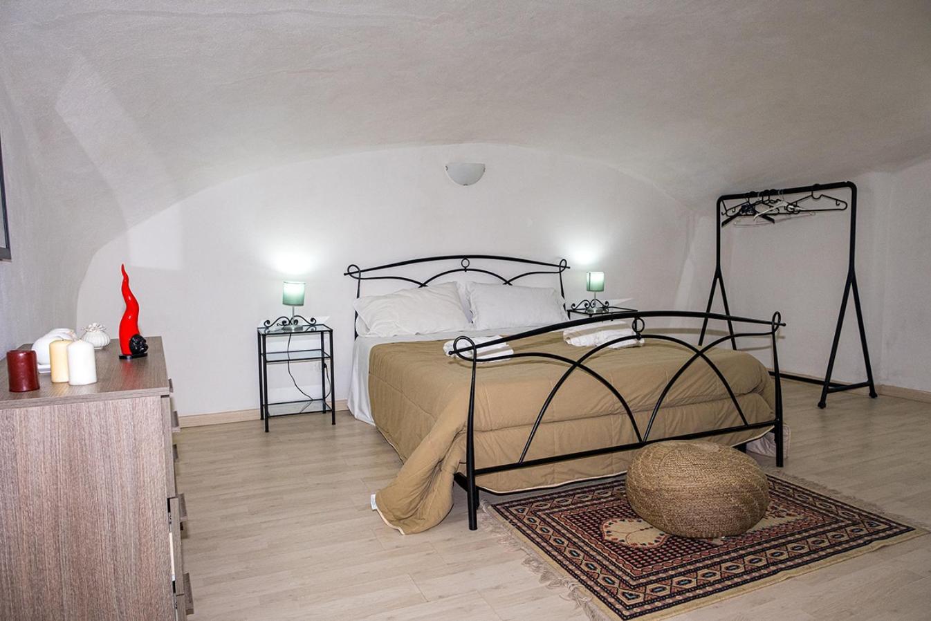 Vecchia 20 * Napels